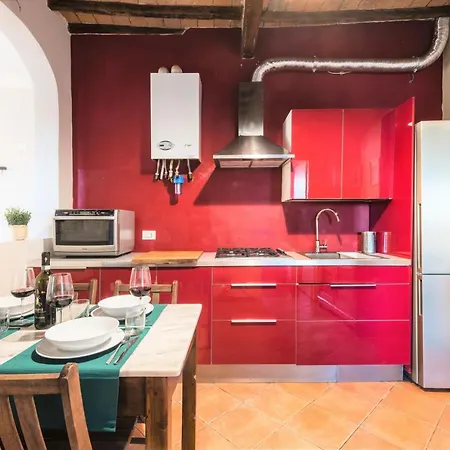 Apartment Hostly - La Pera - 2 Bedrooms, Full Center Pisa